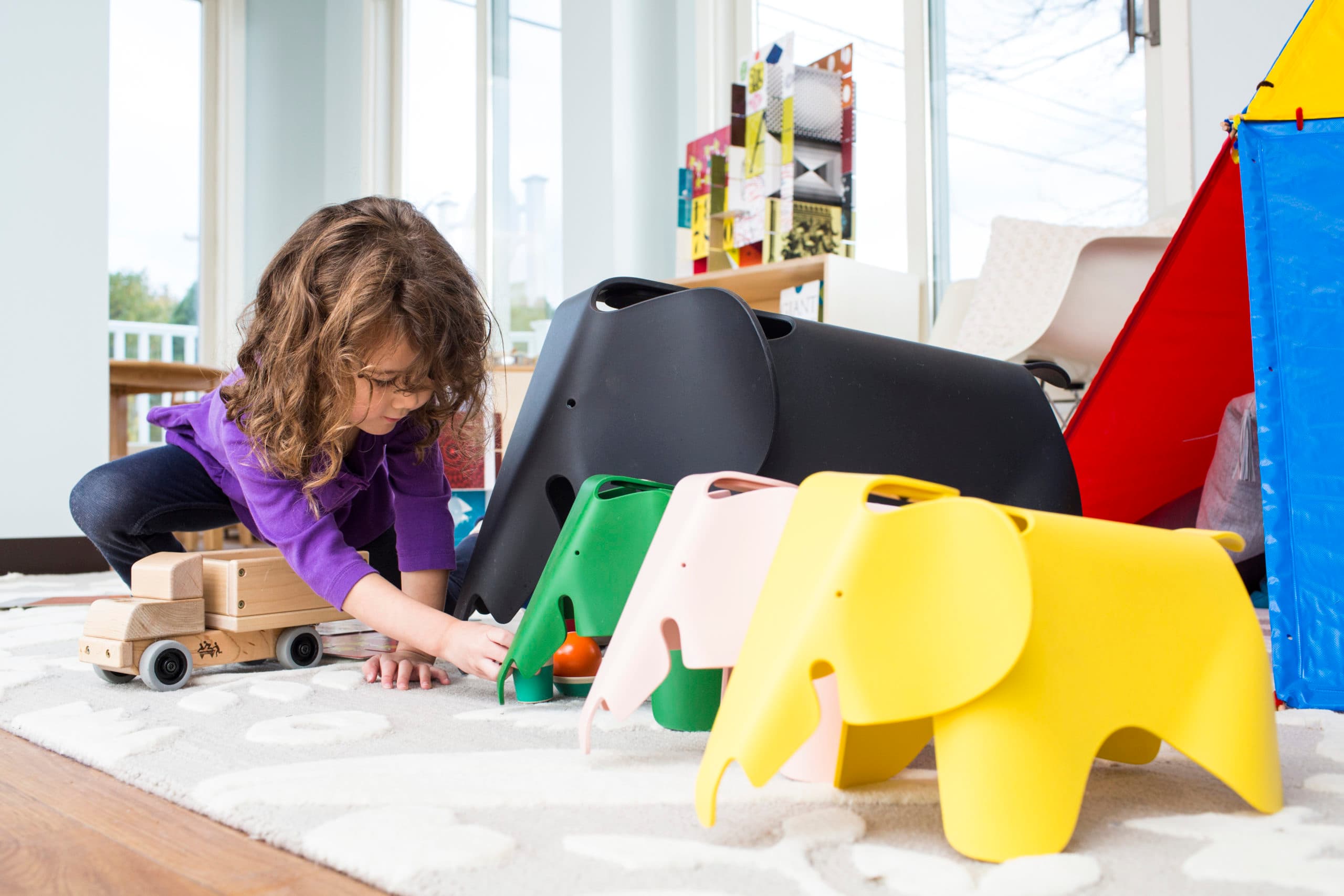 Eames Small Plastic Elephant